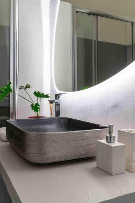 2BDR Boutique Full Apt in Plaka  Athènes Extérieur photo