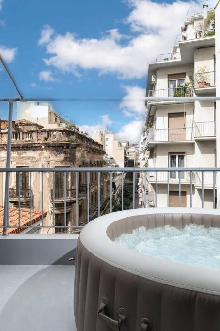 2BDR Boutique Full Apt in Plaka  Athènes Extérieur photo